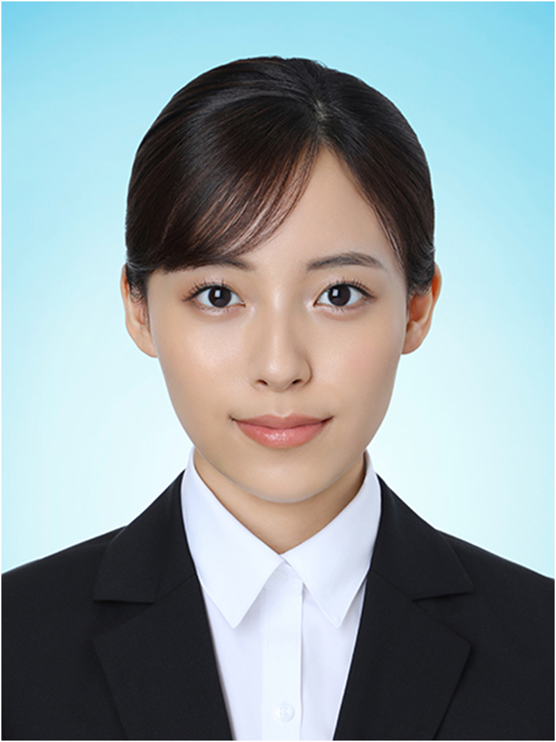 背景色が青の証明写真