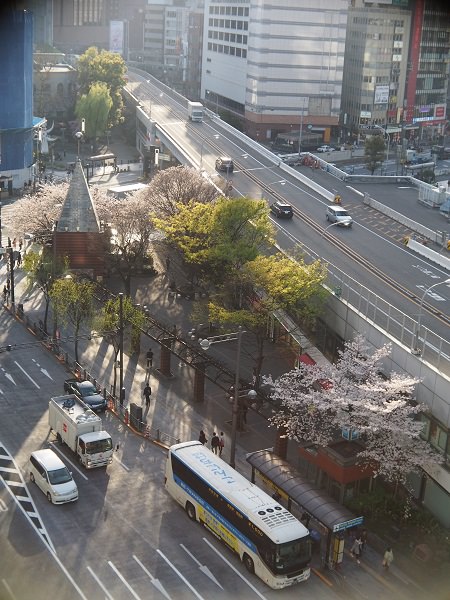 数寄屋橋交差点をこんな角度で見下ろしてます