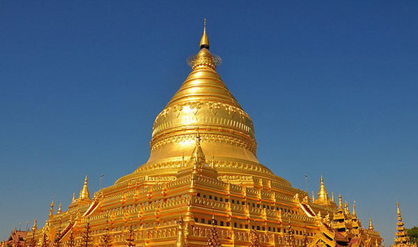 ミャンマー画像　ビザ証明写真