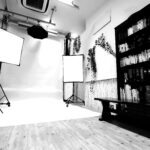 スタジオ728心斎橋撮影スタジオブースモノクロ