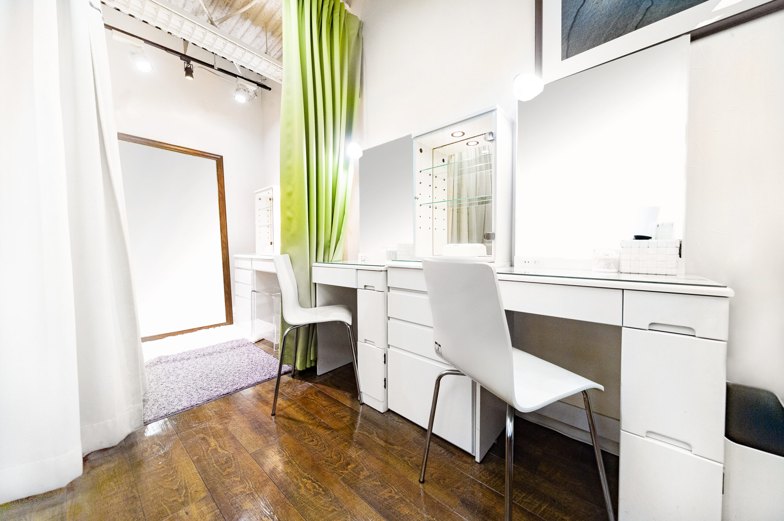 スタジオ728梅田スタジオドレッサー