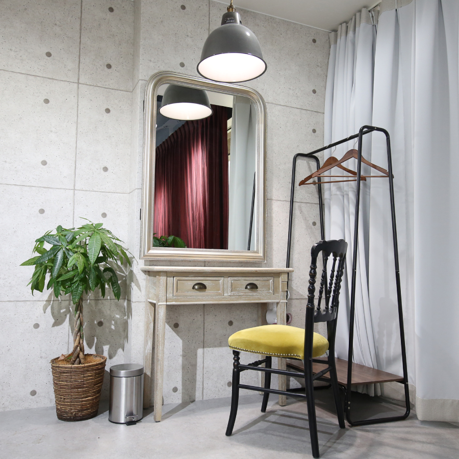 スタジオ728鹿児島天文館ドレッサー