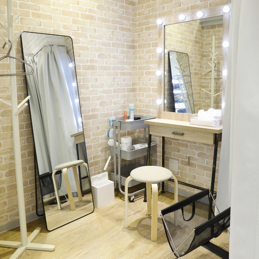 スタジオ728渋谷ドレッサー