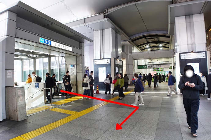 3番出口より出ます