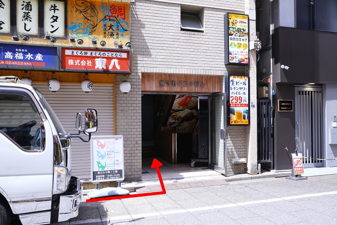 3階までお越しください