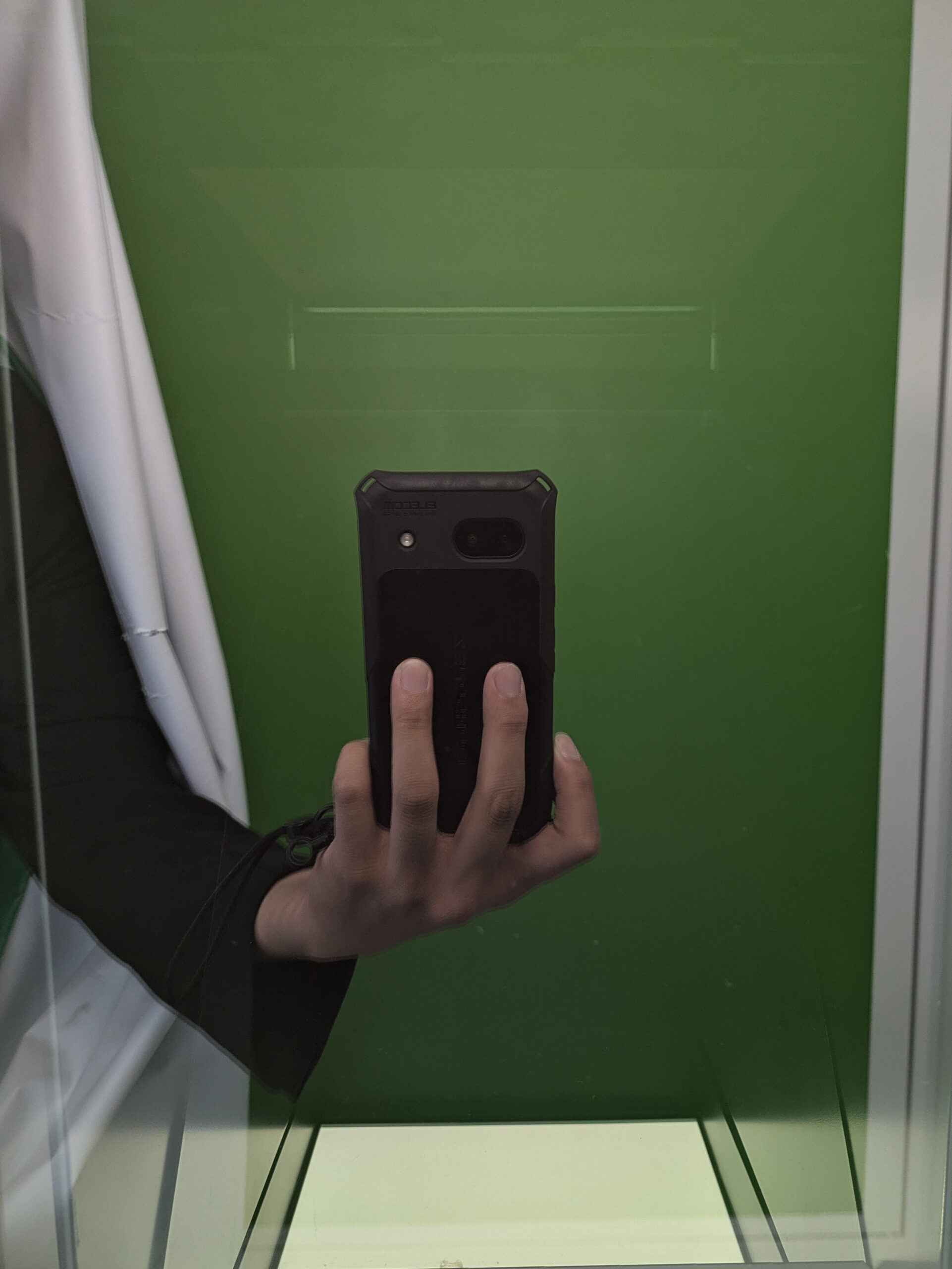 証明写真機の中