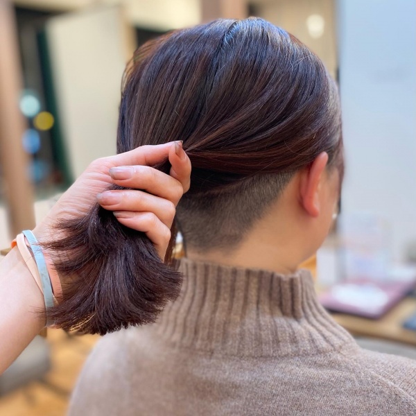 襟足のみ刈り上げ