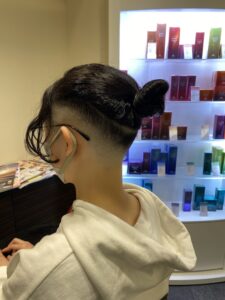 女性のツーブロック