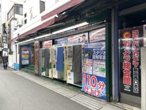⑤ヨドバシカメラ新宿西口本店 ケータイアクセサリー館出口横A