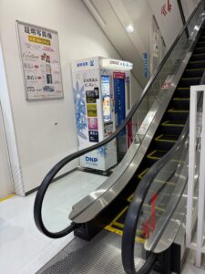 秋葉原証明写真機6_ﾋﾞｯｸｶﾒﾗ1F2