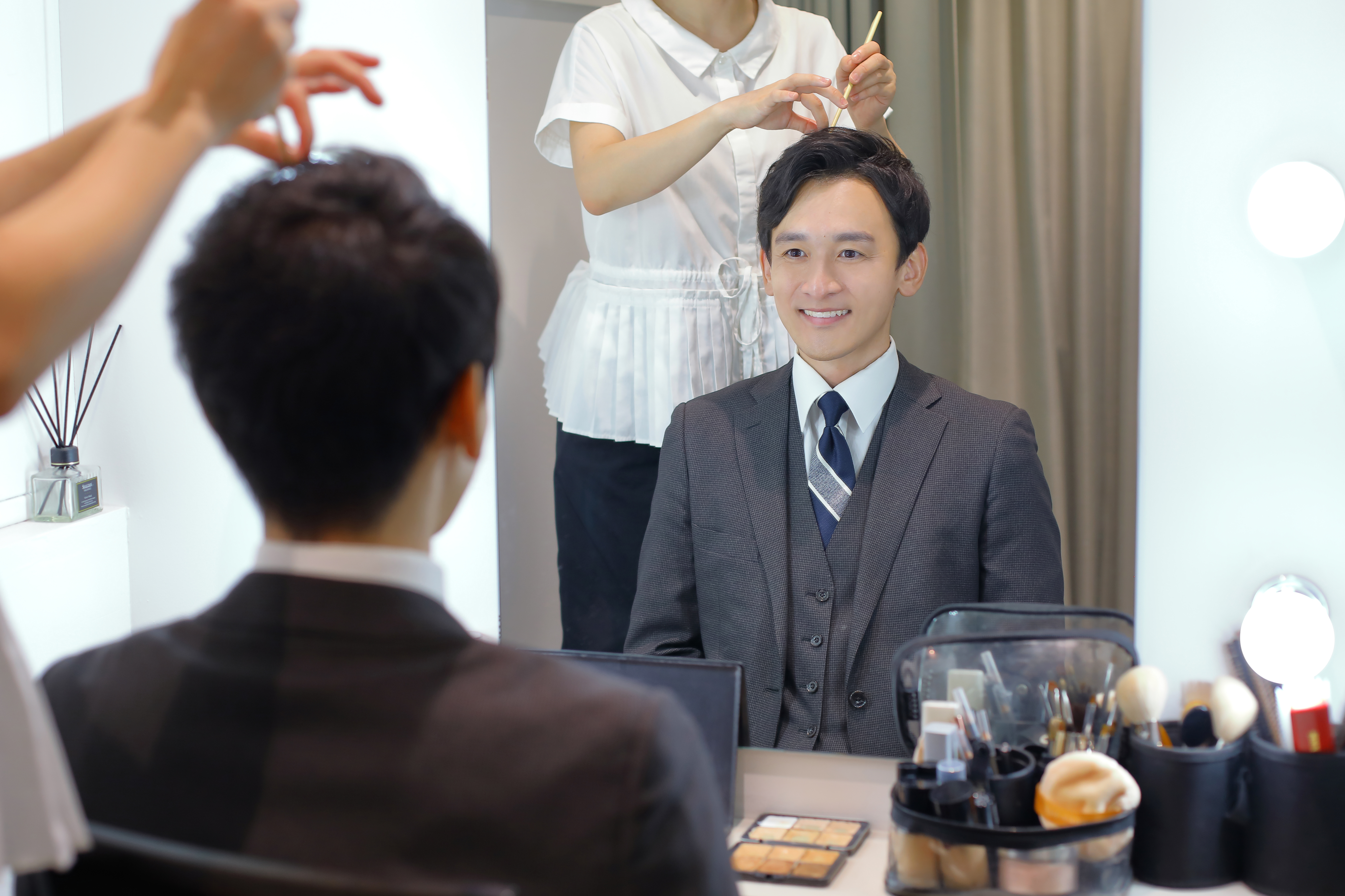 転職証明写真のヘアメイク