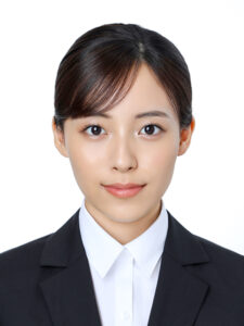 白背景の証明写真