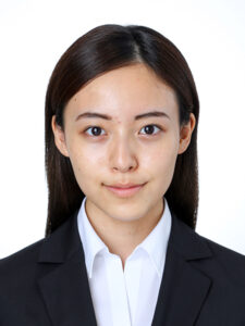 ニキビや肌荒れが目立つ証明写真